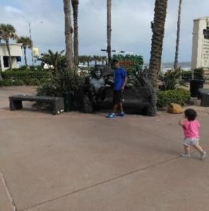 Meet your Posher, Eric